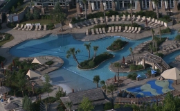 hampton-lake-lazy-river-wet-deck-beach-entry-and-competition-lanes